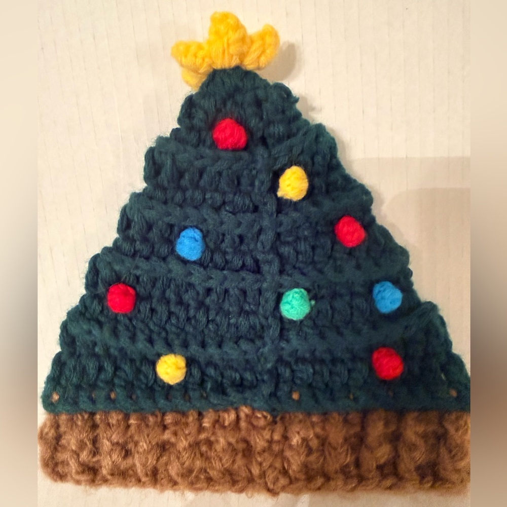 SO DORABLE crochet baby hat for holiday